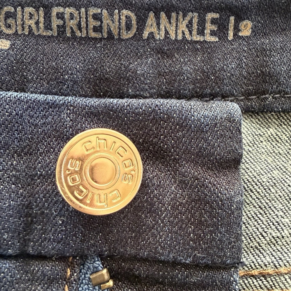 Chico's So Slimming Girlfriend Slim Leg Blue Jeans in size 2 Tall. Dark Wash - Picture 6 of 11